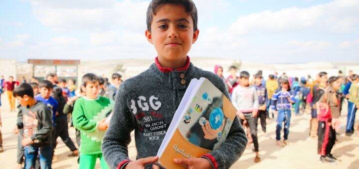 Jak uczyć dzieci modlitwy? Krótkie modlitwy dla najmłodszych