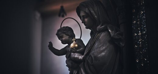 Życiorysy świętych - dlaczego warto czytać o życiu świętych kobiet?